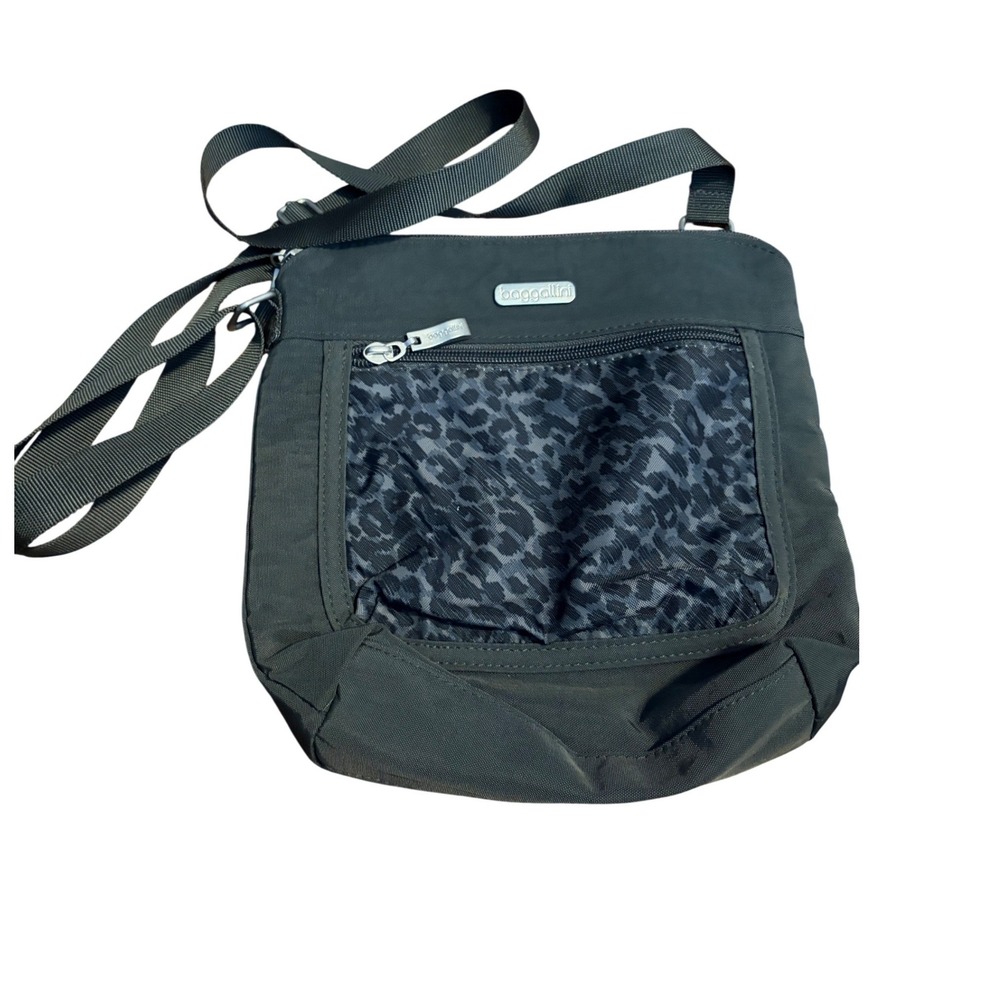 Baggallini Crossbody Bag Leopard Print Grey Nylon Travel Organizer Small